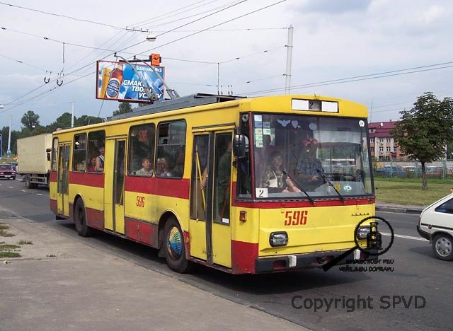 Ex. pardubický vůz 14Tr v ulicích města Lvov.